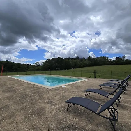Vakantiehuis Maison Avec Piscine Privative, Animaux Ok - Pers. - Fr-1-616-581 Soulaures